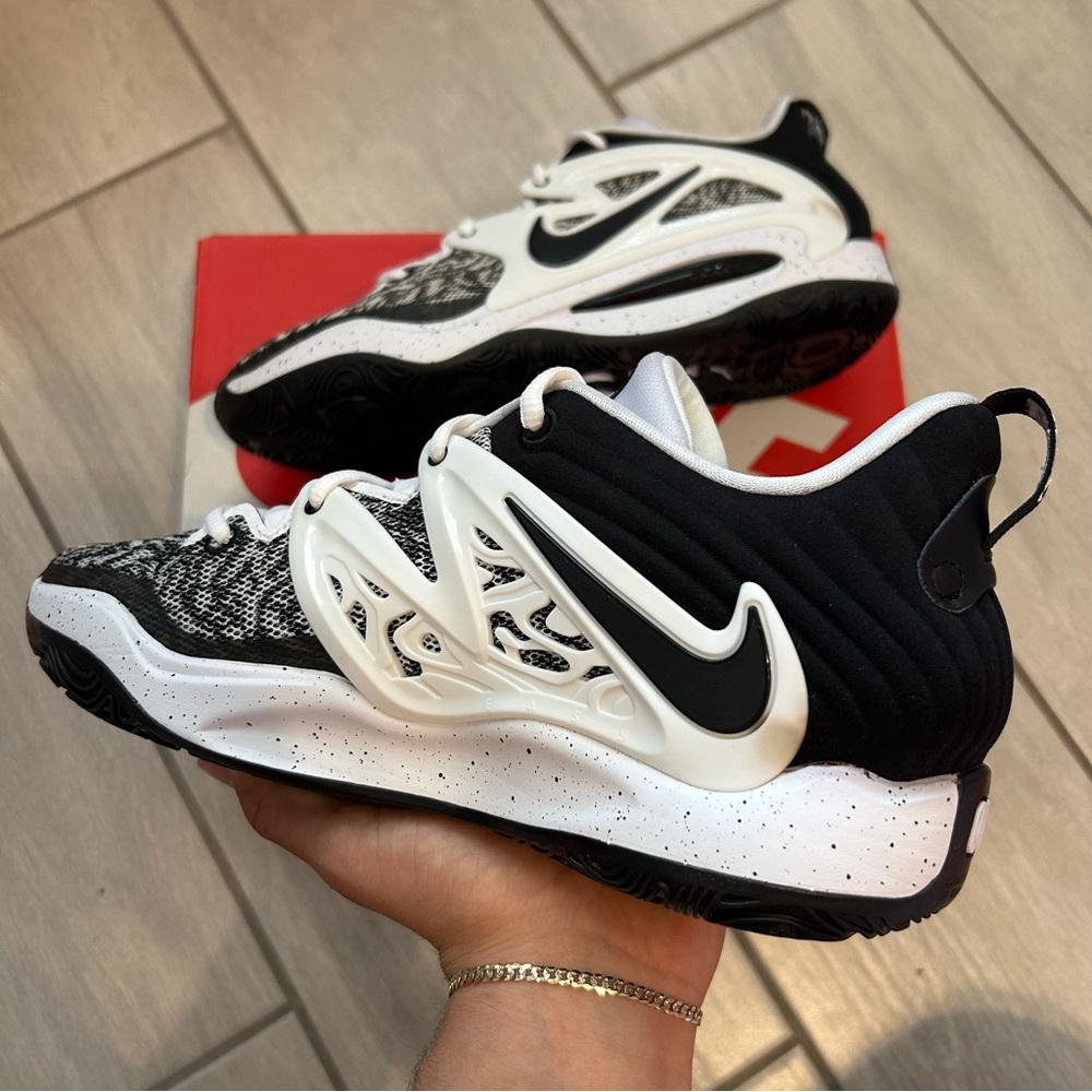 NIKE KD 15 TB WHITE BLACK SPECKLED Size 9 - Picture 4 of 5